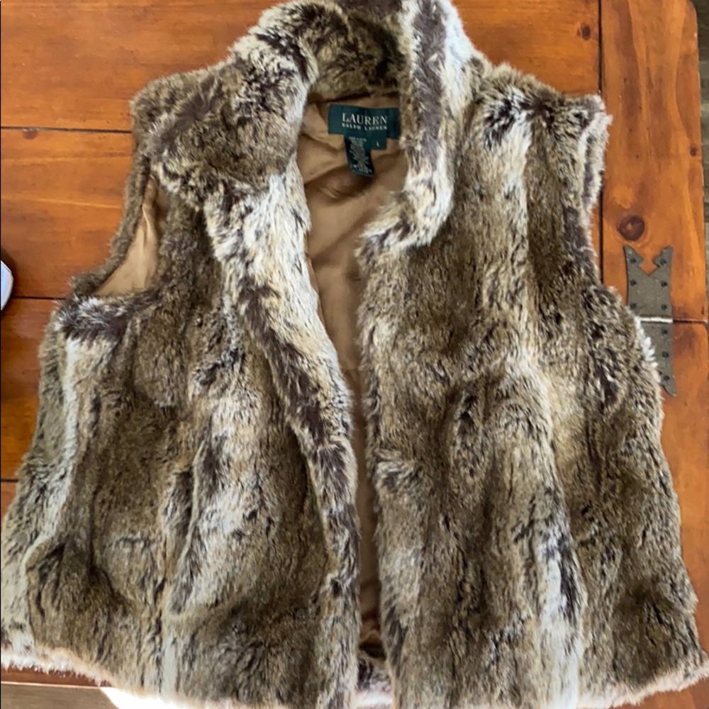 Fur vest